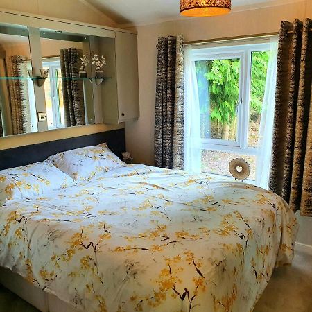 Grand Eagles Luxury Lodge, Auchterarder Perth Exteriör bild