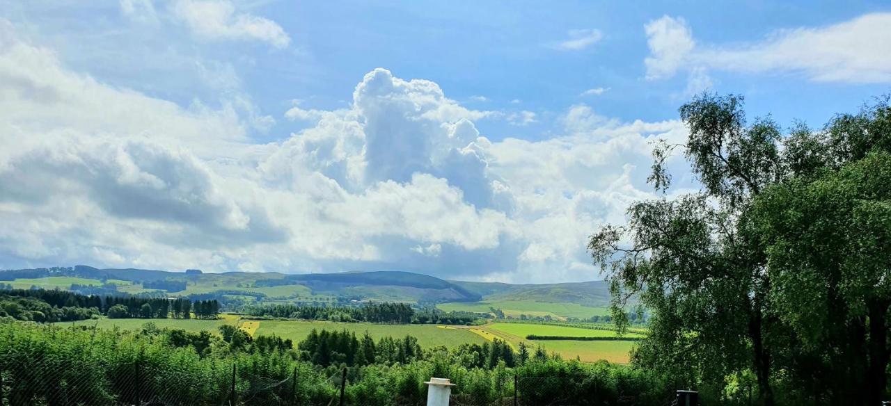Grand Eagles Luxury Lodge, Auchterarder Perth Exteriör bild